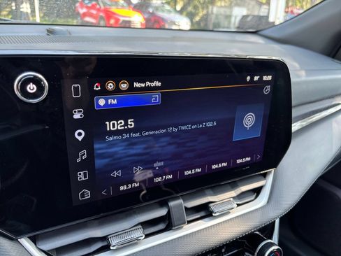 Used 2025 Chevrolet Equinox LT FWD image 21