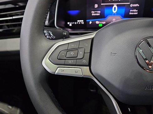 New 2026 Volkswagen Jetta SE FWD image 18