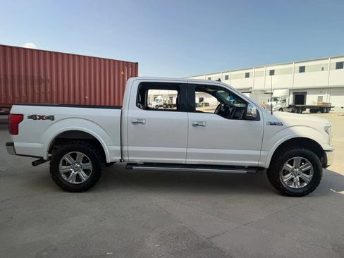 Used 2019 Ford F150 Lariat w/ Equipment Group 502A Luxury AWD/4WD image 6