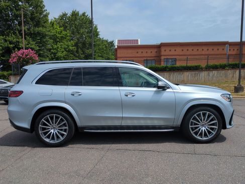 Certified 2026 Mercedes-Benz GLS 450 4MATIC image 2
