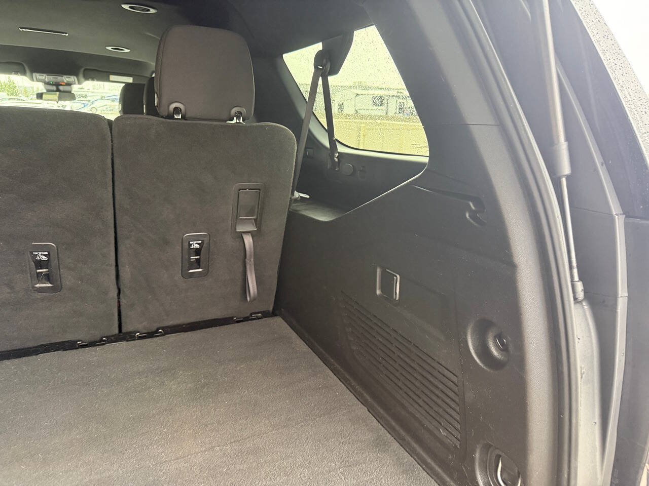 Used 2023 Chevrolet Suburban LS AWD/4WD image 25