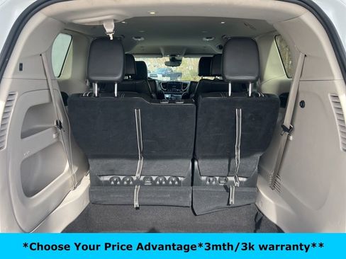 Certified 2023 Chrysler Pacifica Touring-L image 13