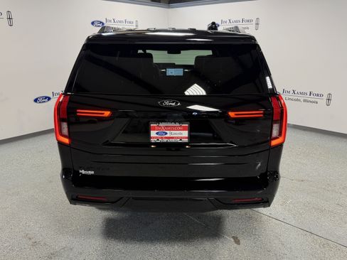 New 2025 Ford Expedition Platinum w/ Stealth Performance Package image 5