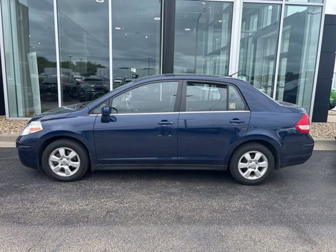Used 2007 Nissan Versa Sedan FWD image 4