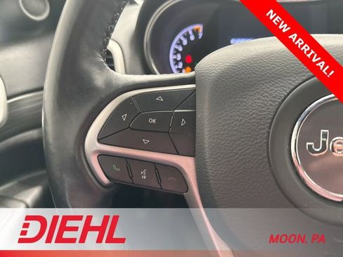 Used 2021 Jeep Grand Cherokee Laredo X image 24