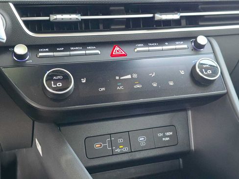 Used 2025 Hyundai Sonata SEL FWD image 31