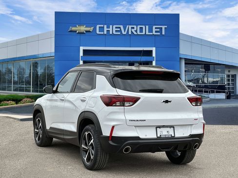 Certified 2023 Chevrolet TrailBlazer RS w/ Convenience Package FWD image 4