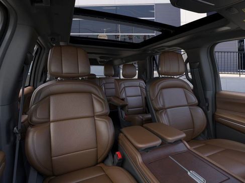 New 2025 Lincoln Navigator L Reserve image 10