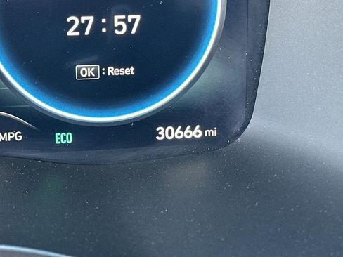 Used 2022 Hyundai Santa Fe Limited image 17