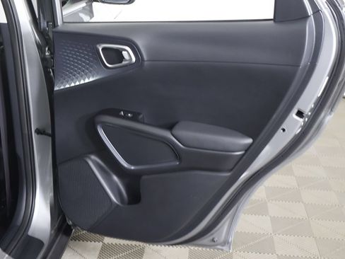 Used 2022 Kia Soul S FWD image 23