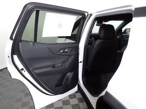 New 2026 Chevrolet Equinox LT FWD image 28