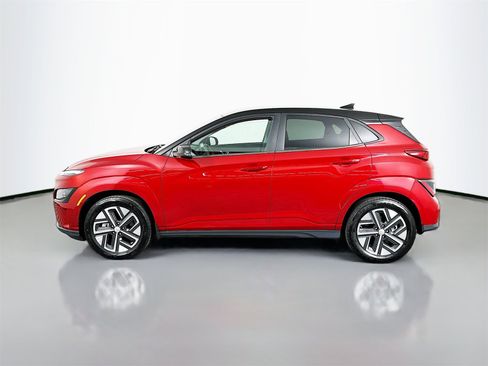 Used 2022 Hyundai Kona SEL w/ Cargo Package image 4