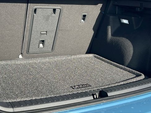 New 2026 Volkswagen Taos SE image 28