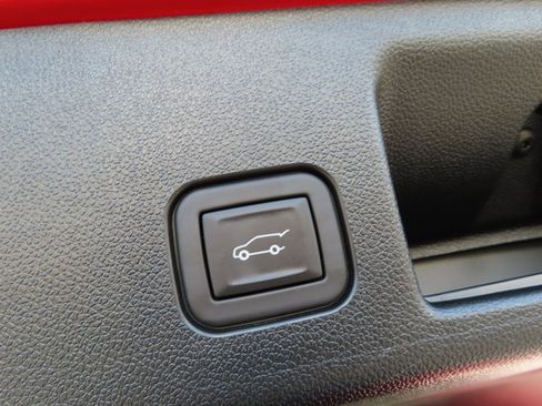 Used 2024 Chevrolet Equinox EV RS image 35