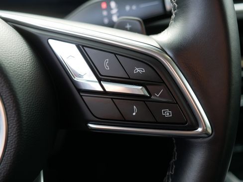 Certified 2025 Buick Envision Preferred image 29