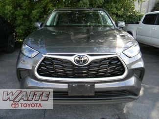 Used 2023 Toyota Highlander L AWD/4WD video 2