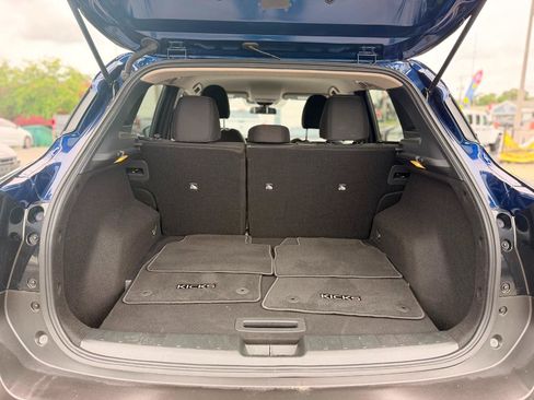 Used 2026 Nissan Kicks SV FWD image 10
