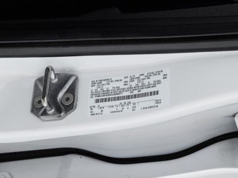 Used 2019 Ford Escape SEL AWD/4WD image 61