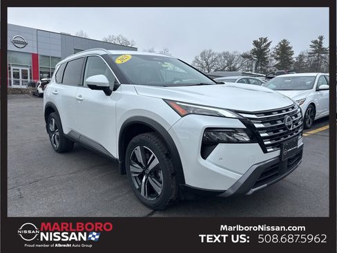 Certified 2025 Nissan Rogue SL w/ Tech Package image 1