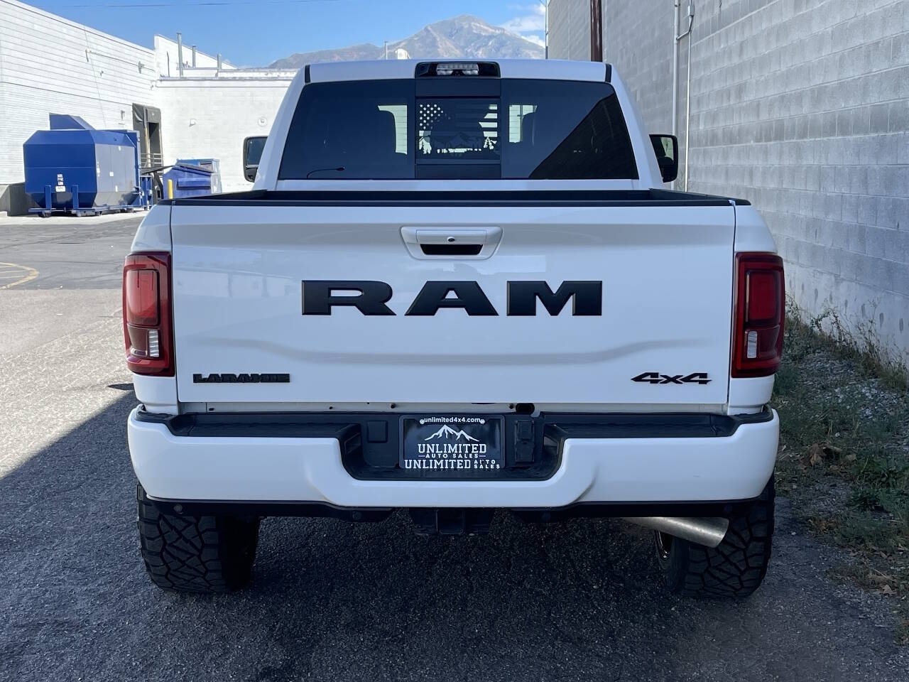 Used 2025 RAM 2500 Laramie w/ Night Edition AWD/4WD image 26