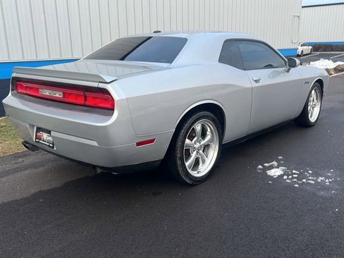 Used 2012 Dodge Challenger R/T image 5