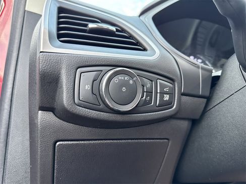 Used 2022 Ford Edge SEL w/ Convenience Package image 22