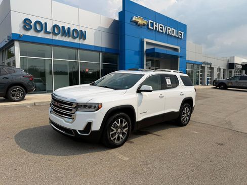 Certified 2020 GMC Acadia SLE w/ Driver Convenience Package AWD/4WD image 1