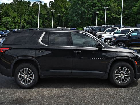 Used 2023 Chevrolet Traverse LT AWD/4WD image 6