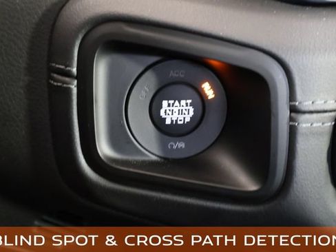Used 2025 Jeep Wrangler Rubicon AWD/4WD image 29