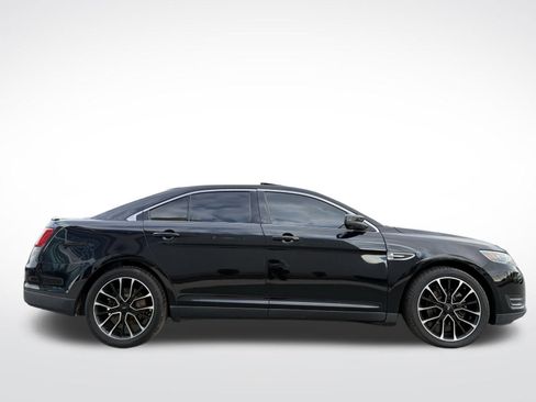 Used 2018 Ford Taurus SEL w/ Equipment Group 201A image 9