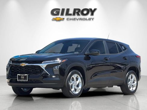New 2026 Chevrolet Trax LS w/ LS Convenience Package FWD image 7