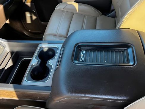 Used 2019 GMC Sierra 2500 Denali w/ Duramax Plus Package image 14