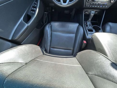 Used 2016 Hyundai Tucson Limited w/ Option Group 03 image 14