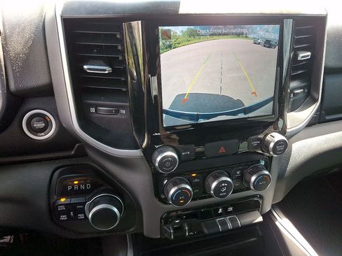 Used 2022 RAM 1500 Big Horn AWD/4WD image 15
