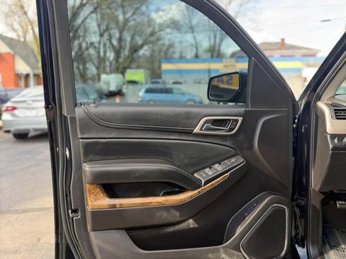 Used 2016 GMC Yukon Denali AWD/4WD image 9