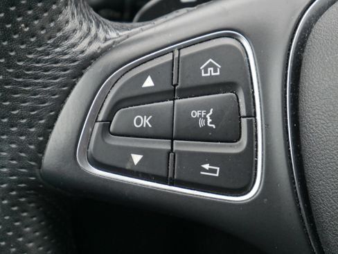 Used 2018 Mercedes-Benz C 300 4MATIC Sedan image 21