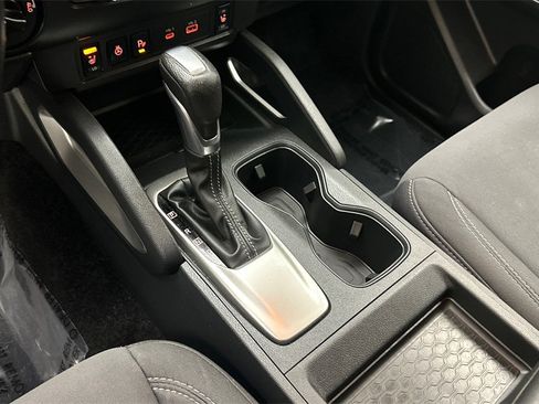 Certified 2022 Nissan Frontier SV image 13