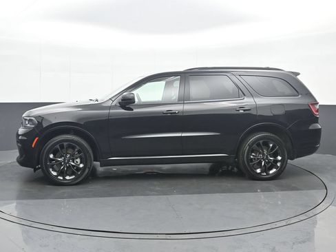 Used 2023 Dodge Durango GT w/ Blacktop Package AWD/4WD image 3