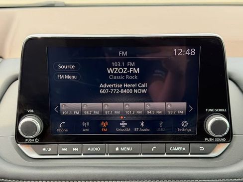 Used 2023 Nissan Rogue S AWD/4WD image 16