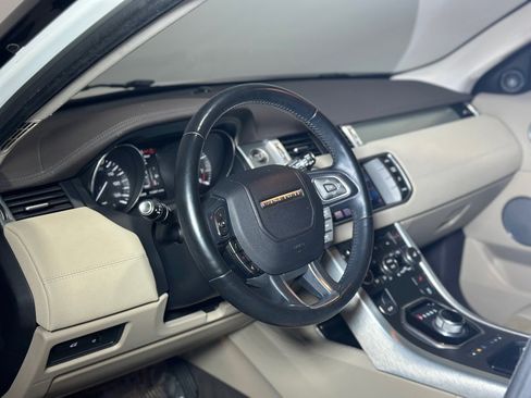 Used 2013 Land Rover Range Rover Evoque Pure w/ Climate Comfort Pkg image 21