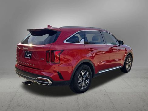 Certified 2022 Kia Sorento EX w/ Panoramic Sunroof Package image 6
