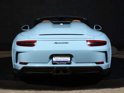 Used 2019 Porsche 911 Speedster RWD image 15
