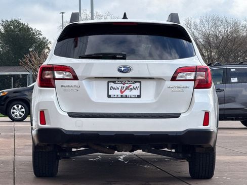 Used 2016 Subaru Outback 2.5i Limited image 5