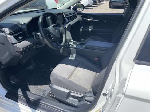 Used 2025 Toyota Camry LE FWD image 20