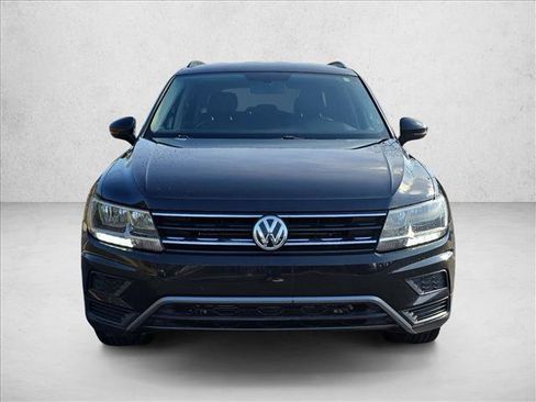 Used 2018 Volkswagen Tiguan SE w/ 3rd Row Seat Package image 2