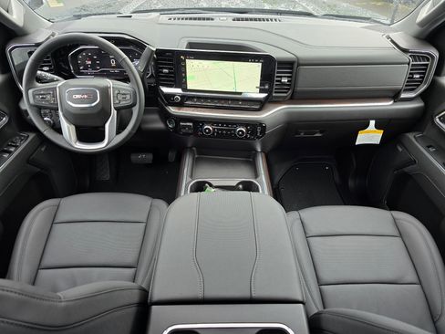 New 2025 GMC Sierra 3500 SLT w/ SLT Premium Package image 21