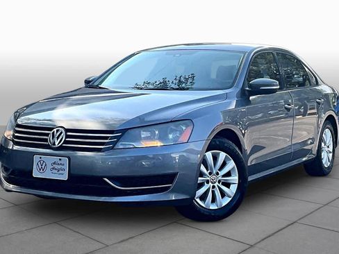 Used 2015 Volkswagen Passat 1.8T Wolfsburg Edition FWD image 1