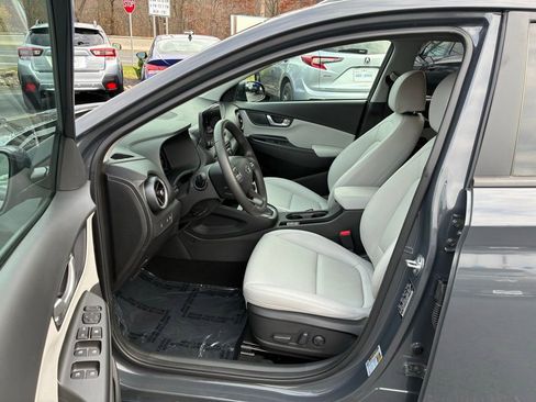 Used 2023 Hyundai Kona Limited image 24