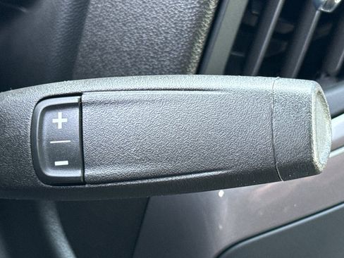 Used 2024 Chevrolet Silverado 2500 Custom w/ Custom Value Package image 32