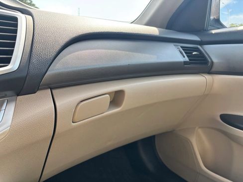 Used 2014 Honda Accord LX image 23